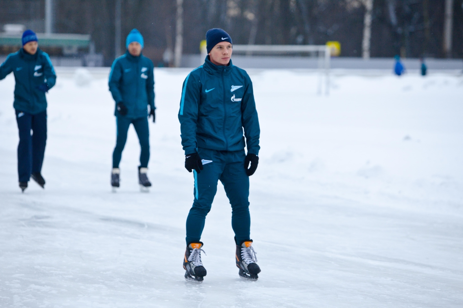 Тренировка «Зенита»-2 на коньках