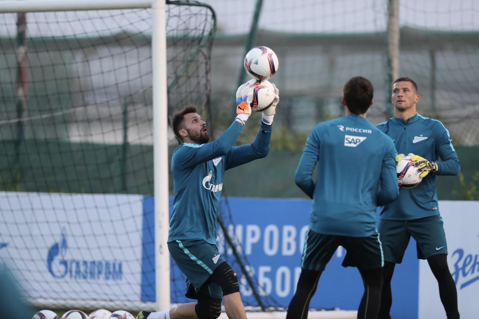 «Газпром»-тренировочные сборы в Дубае: 13 января, вечерняя тренировка