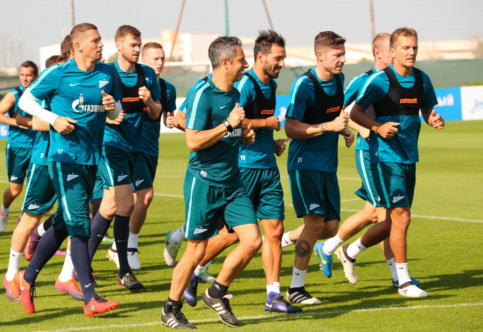 «Газпром»-тренировочные сборы в Дубае: 16 января, утренняя тренировка