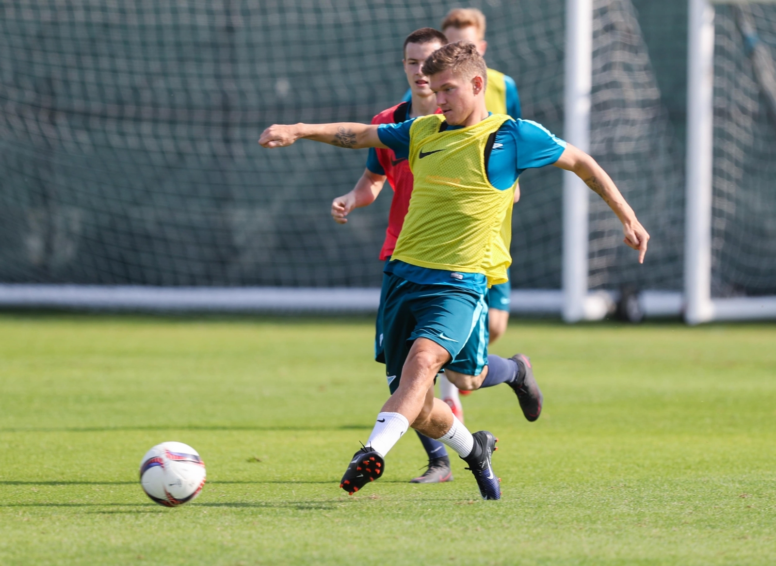 «Газпром»-тренировочные сборы в Дубае: 16 января, утренняя тренировка