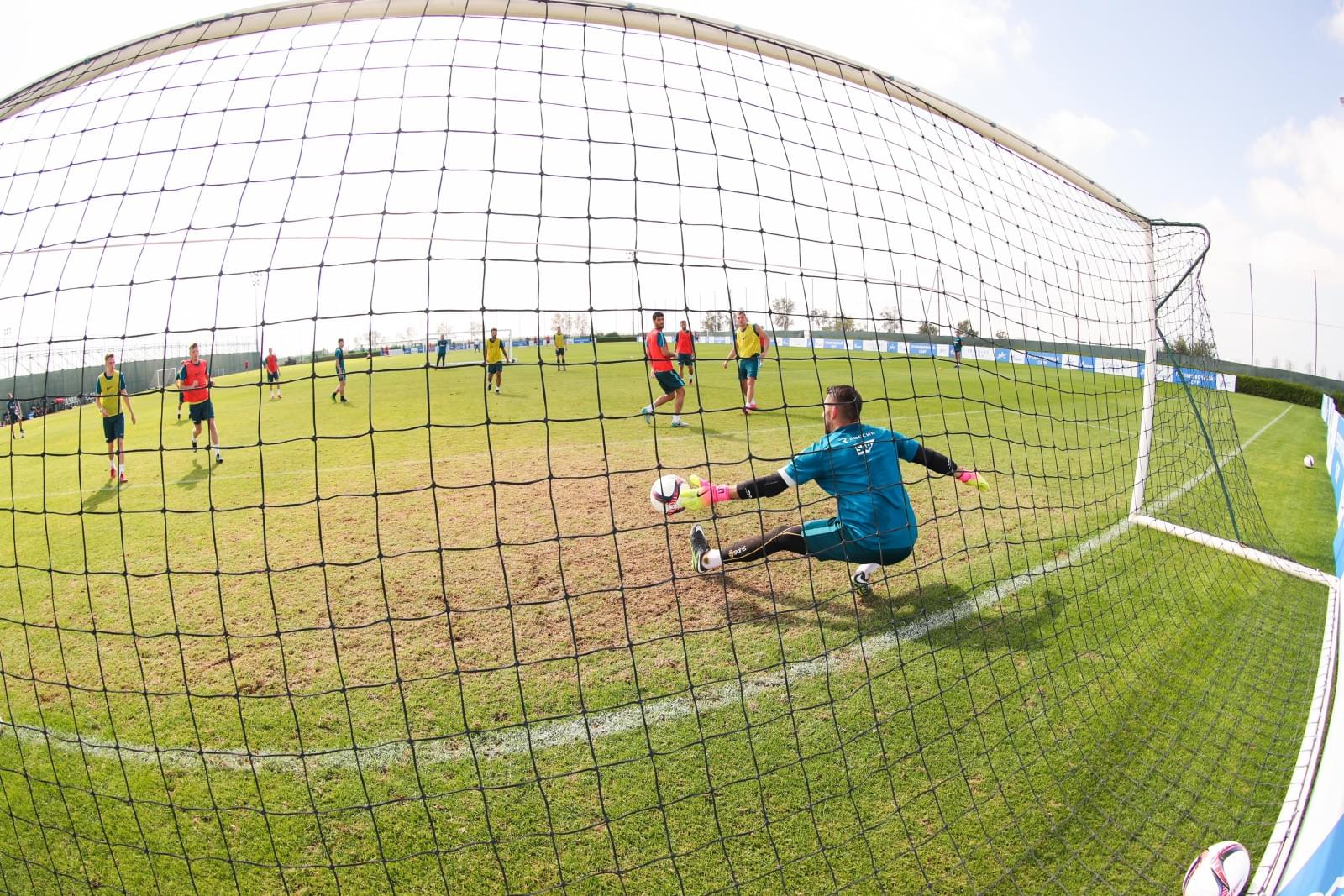 «Газпром»-тренировочные сборы в Дубае: 16 января, утренняя тренировка