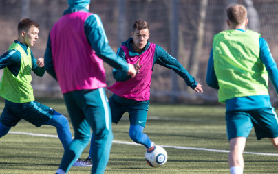 Тренировка «Зенита»-2 перед матчем со «Спартаком» (Нальчик)