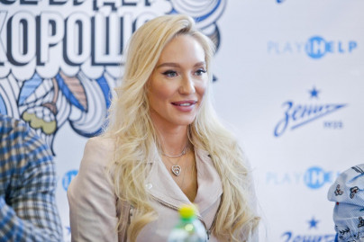 Презентация книжки-расскраски благотворительного фонда зенитовцев Play and Help