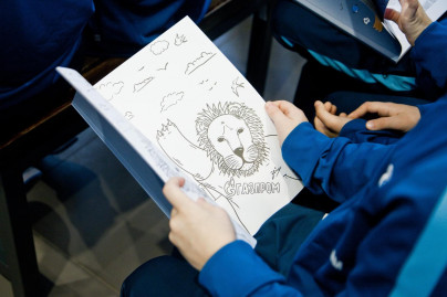 Презентация книжки-расскраски благотворительного фонда зенитовцев Play and Help