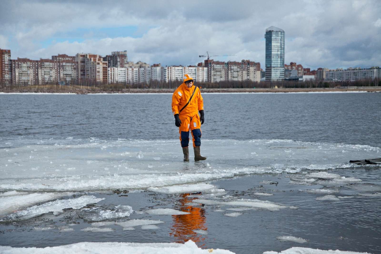 «Давай-давай!»: Владислав Радимов стал спасателем МЧС, чтобы помочь Ване Ганичеву