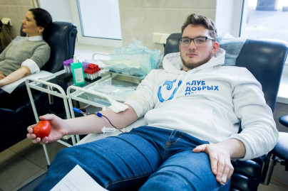 «Марафон добра»: болельщики-студенты проводят «День донора»