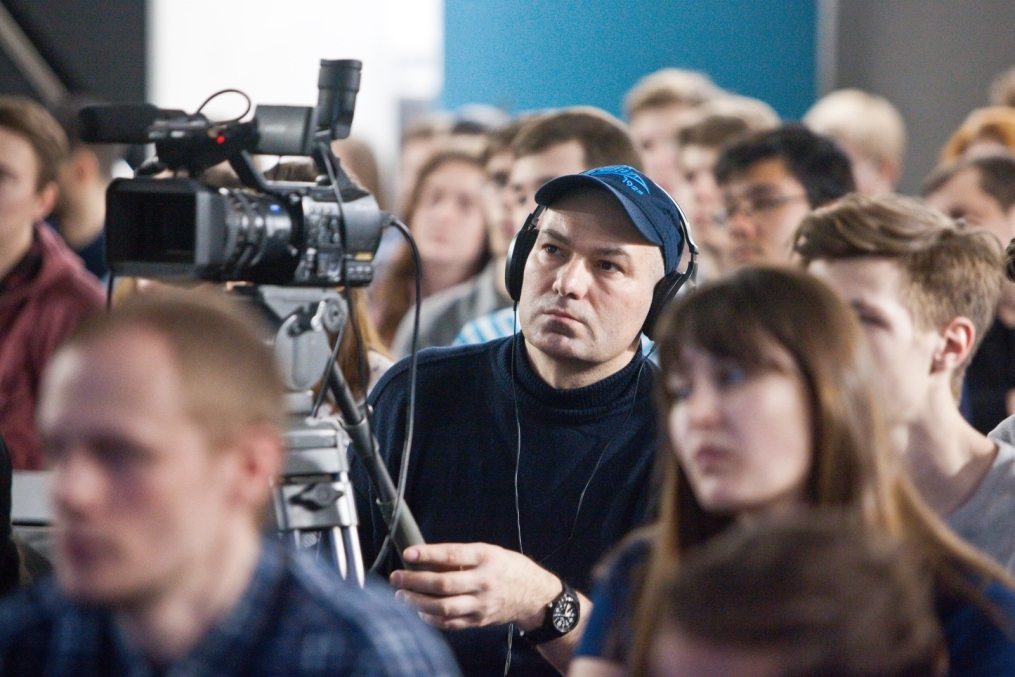 «Школа спортивной журналистики»: Таш Саркисян провел первую лекцию совместного проекта футбольного клуба «Зенит» и компании «МегаФон»