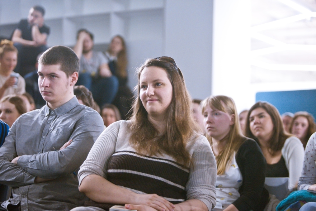 «Школа спортивной журналистики»: Таш Саркисян провел первую лекцию совместного проекта футбольного клуба «Зенит» и компании «МегаФон»