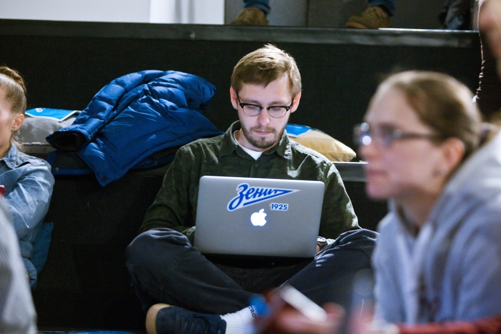 «Школа спортивной журналистики»: Таш Саркисян провел первую лекцию совместного проекта футбольного клуба «Зенит» и компании «МегаФон»