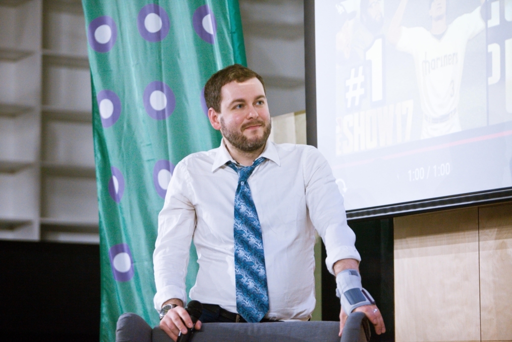 «Школа спортивной журналистики»: Таш Саркисян провел первую лекцию совместного проекта футбольного клуба «Зенит» и компании «МегаФон»