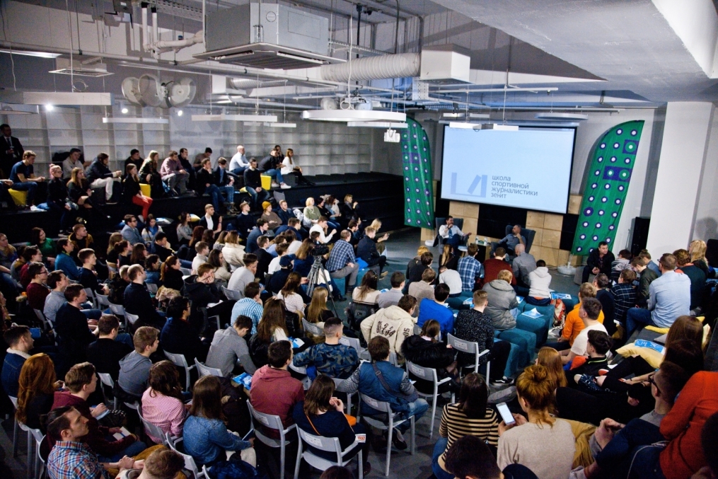 «Школа спортивной журналистики»: Таш Саркисян провел первую лекцию совместного проекта футбольного клуба «Зенит» и компании «МегаФон»