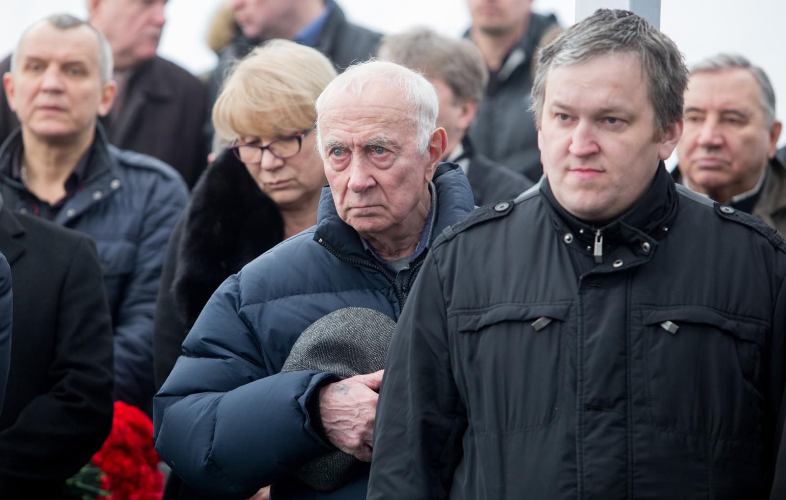 Церемония прощания с Владимиром Казаченком на стадионе «Петровский»