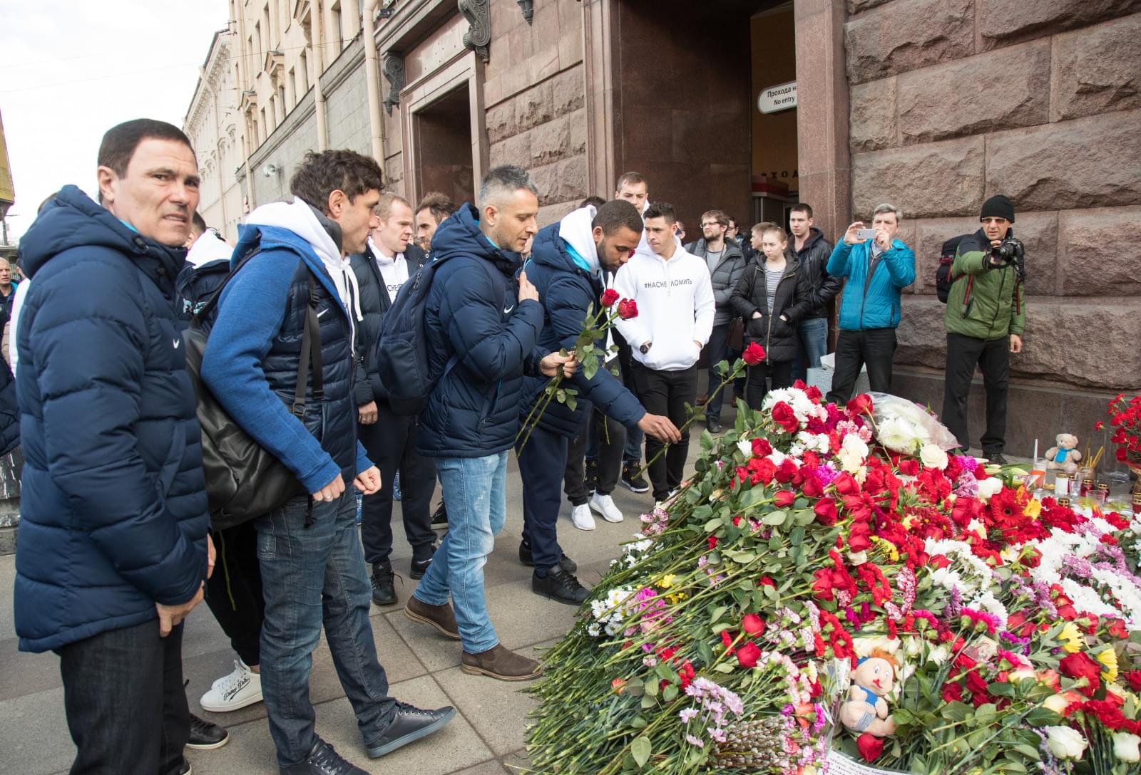 «Зенит» почтил память жертв трагедии в петербургском метро