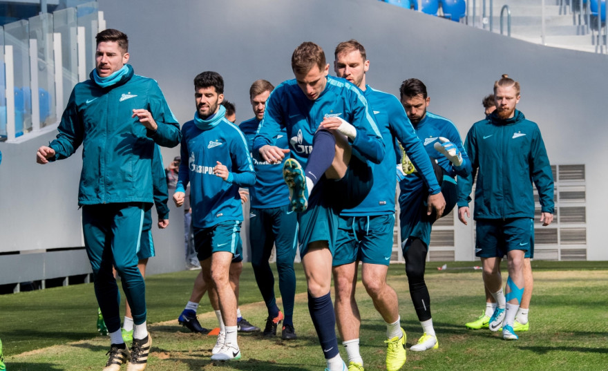 Тренировка сине-бело-голубых перед матчем с «Уралом» на новом стадионе