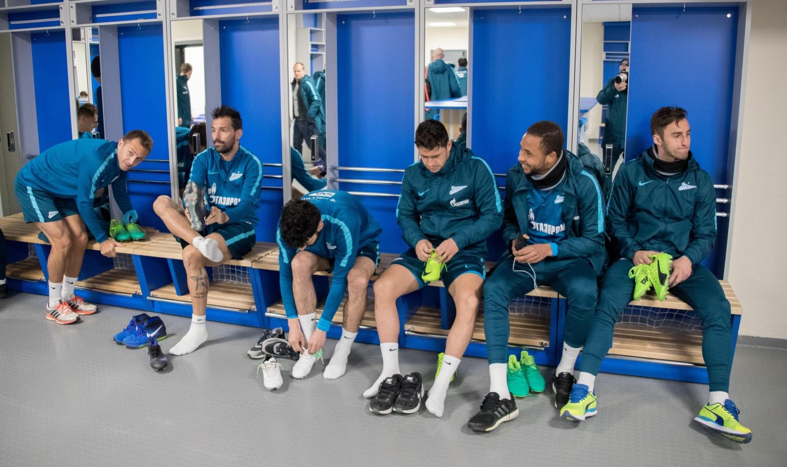 Тренировка сине-бело-голубых перед матчем с «Уралом» на новом стадионе