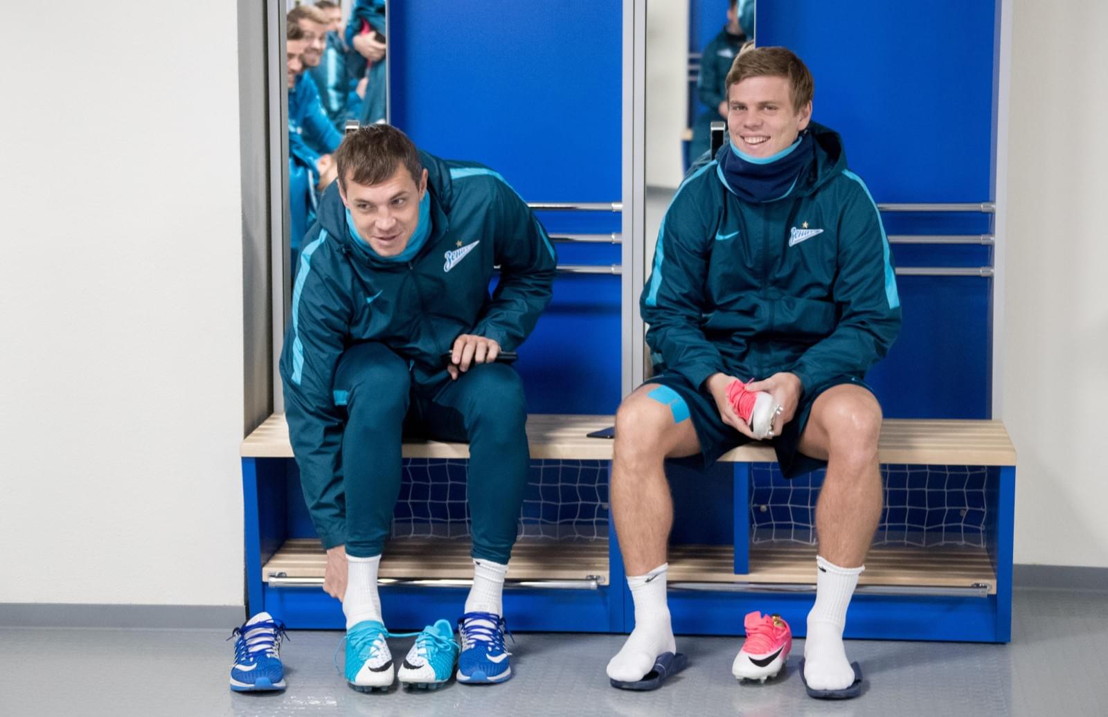 Тренировка сине-бело-голубых перед матчем с «Уралом» на новом стадионе