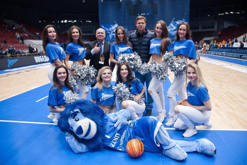 Болельщики на матче «Зенит» — «Химки»