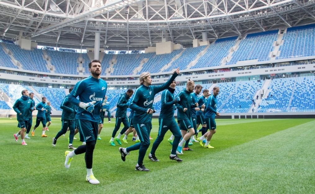 Тренировка сине-бело-голубых перед матчем с «Уралом» на новом стадионе
