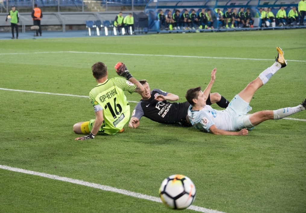 РОСГОССТРАХ — Чемпионат России, 3-й тур, «Тосно»  —  «Зенит»