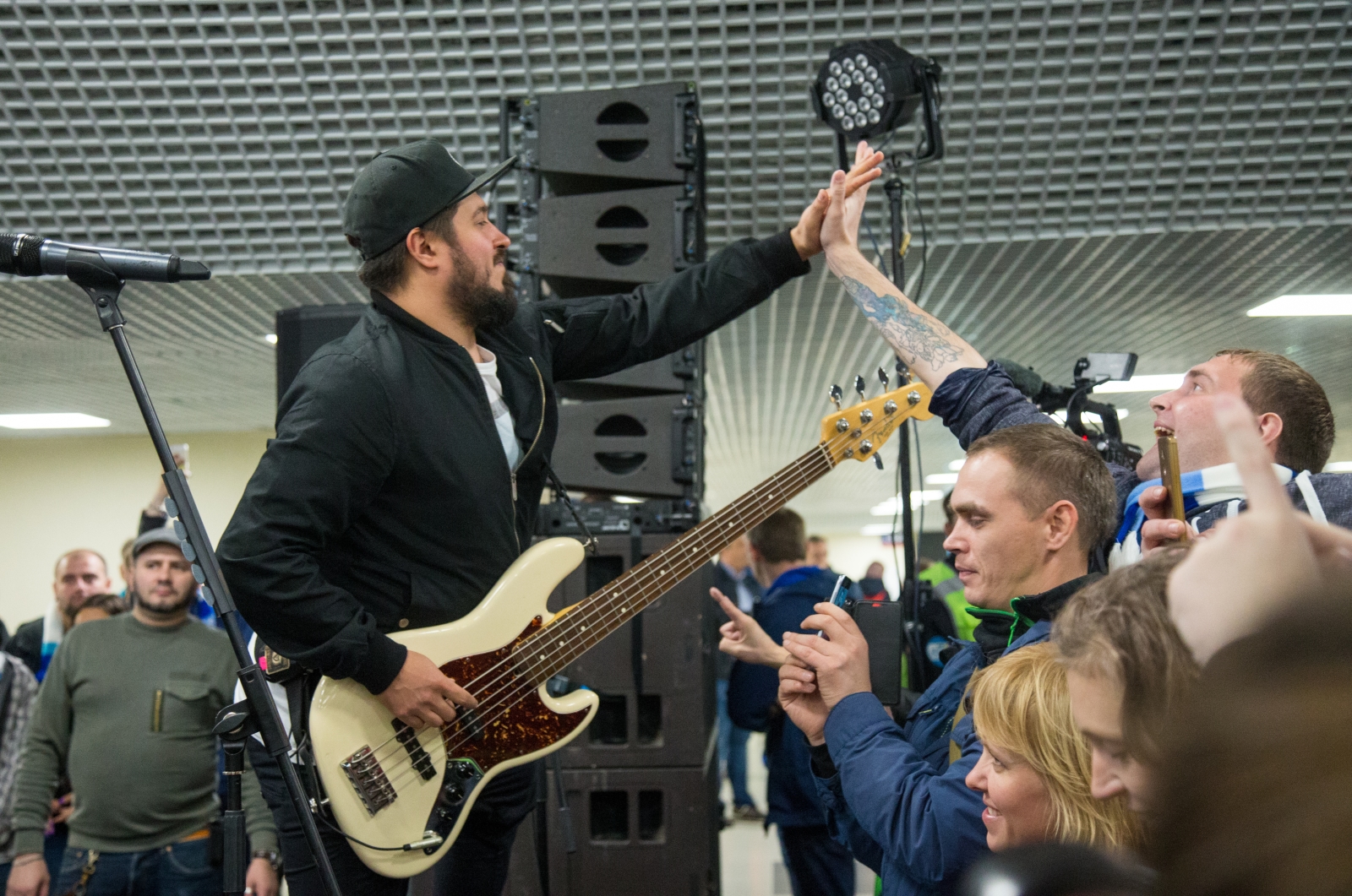 Live на Крестовском — концерт группы «Пилот» перед матчем «Зенит» — «Уфа»