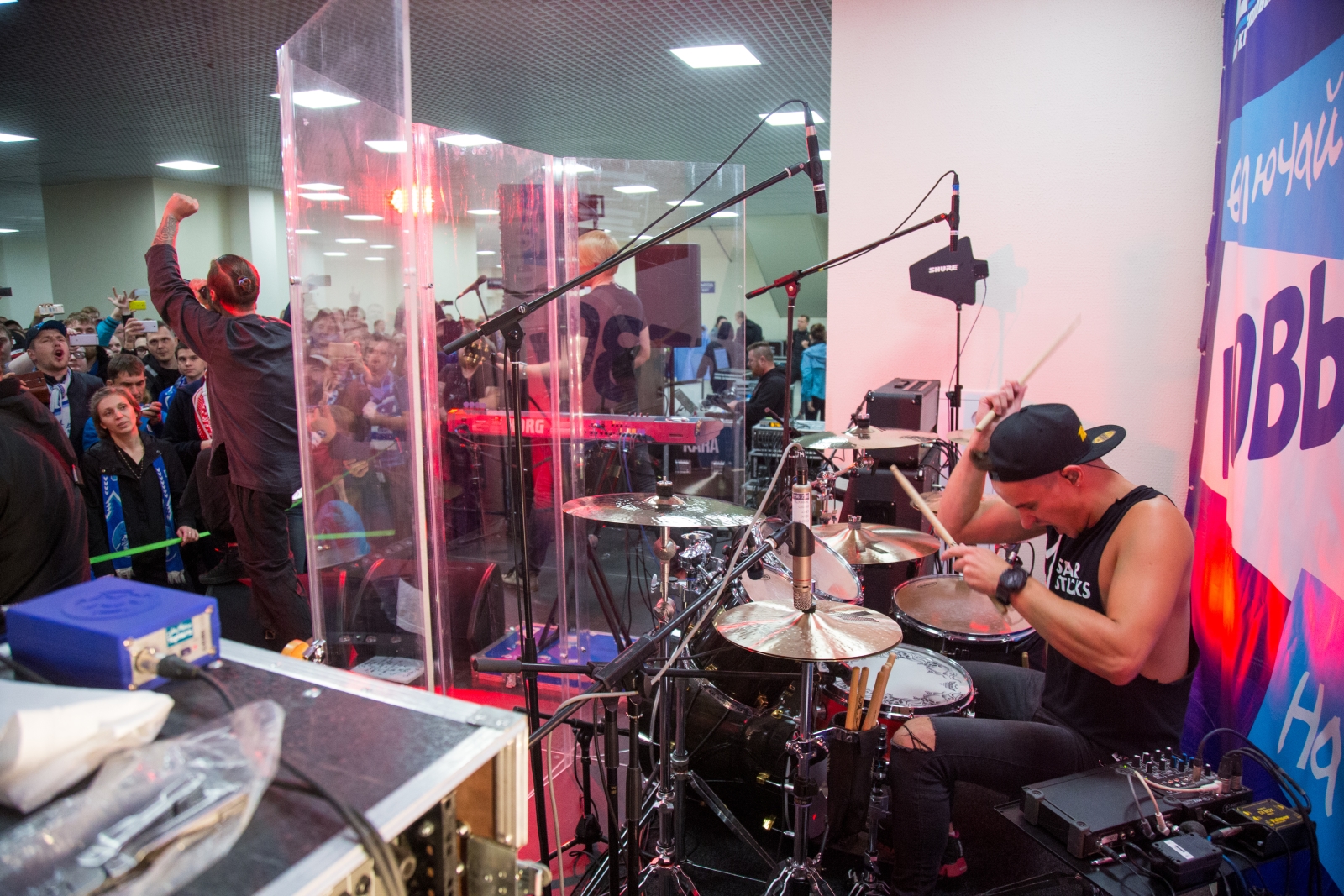 Live на Крестовском — концерт группы «Пилот» перед матчем «Зенит» — «Уфа»