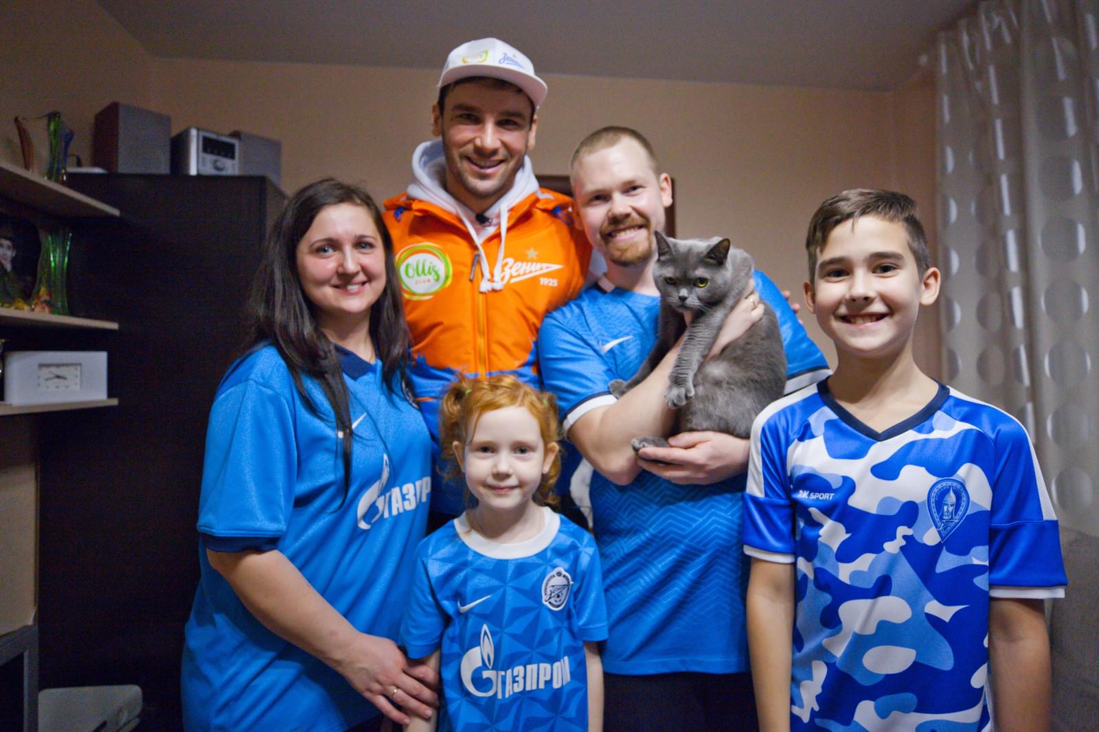 Иванович работает доставщиком пиццы в рамках акции «Давай-Давай!»