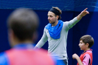 Михаил Кизеев и Даниил Пенчиков провели мастер класс от Академии ФК «Зенит» для детей сотрудников АО «СОГАЗ»