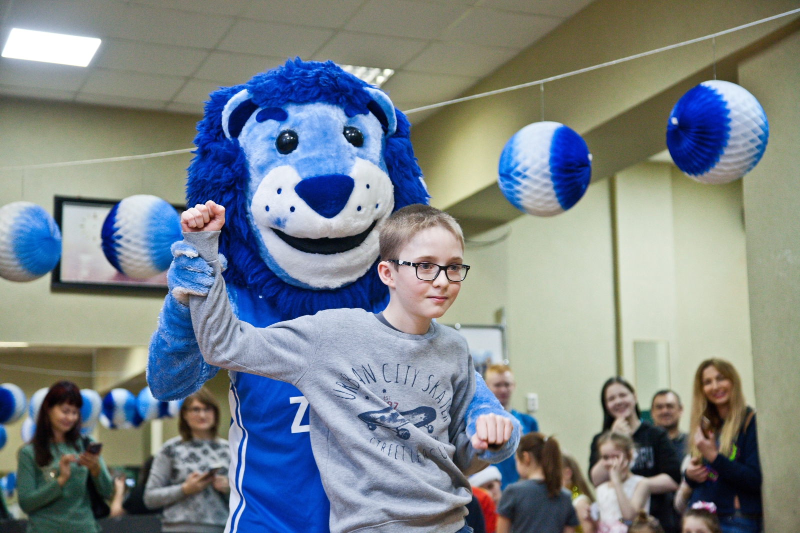 Программа «Новогодний рейс», посещение молодежного центра «Z»