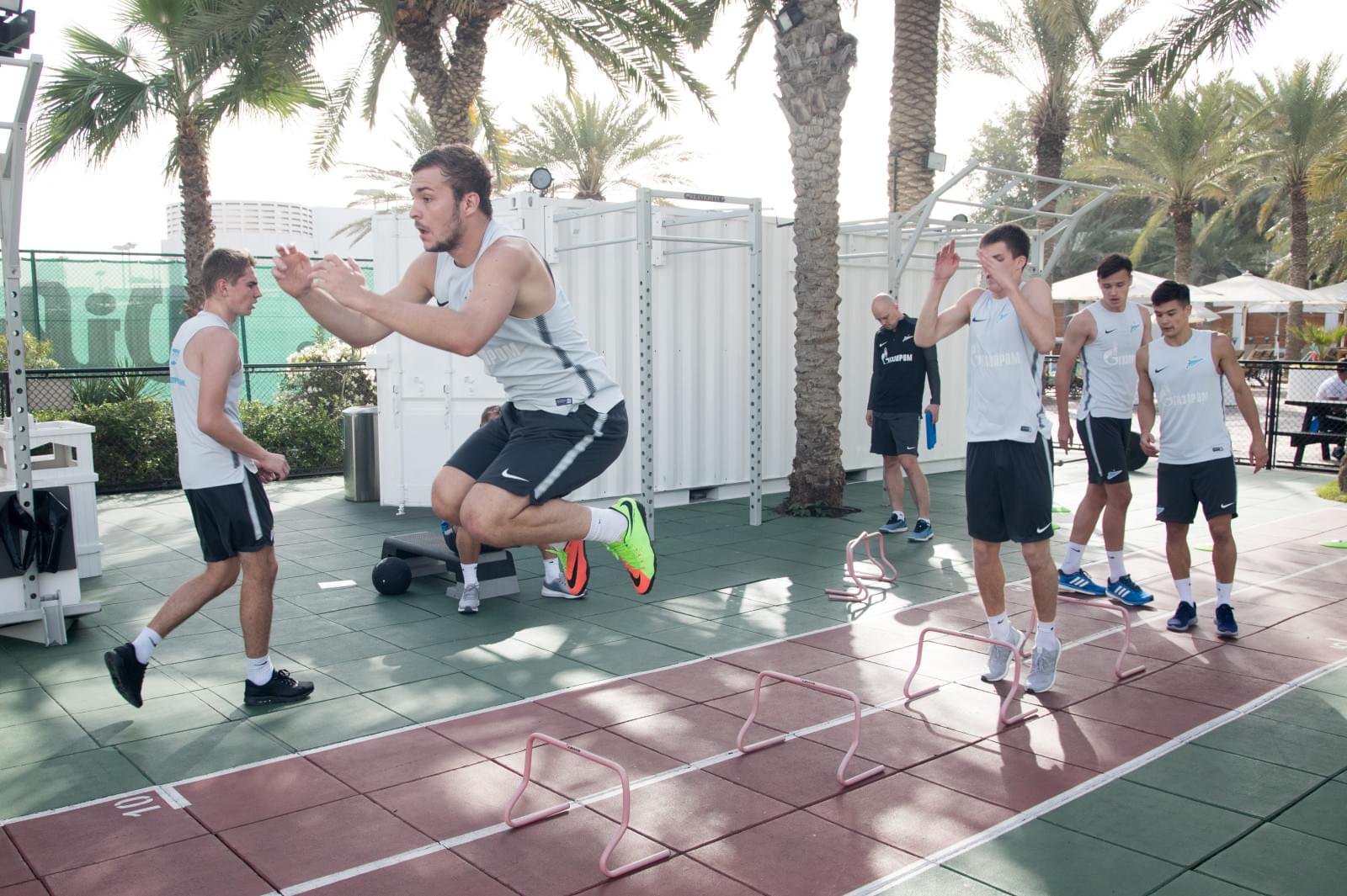 «Газпром»-тренировочные сборы в Дубае: 24 января, утренняя тренировка