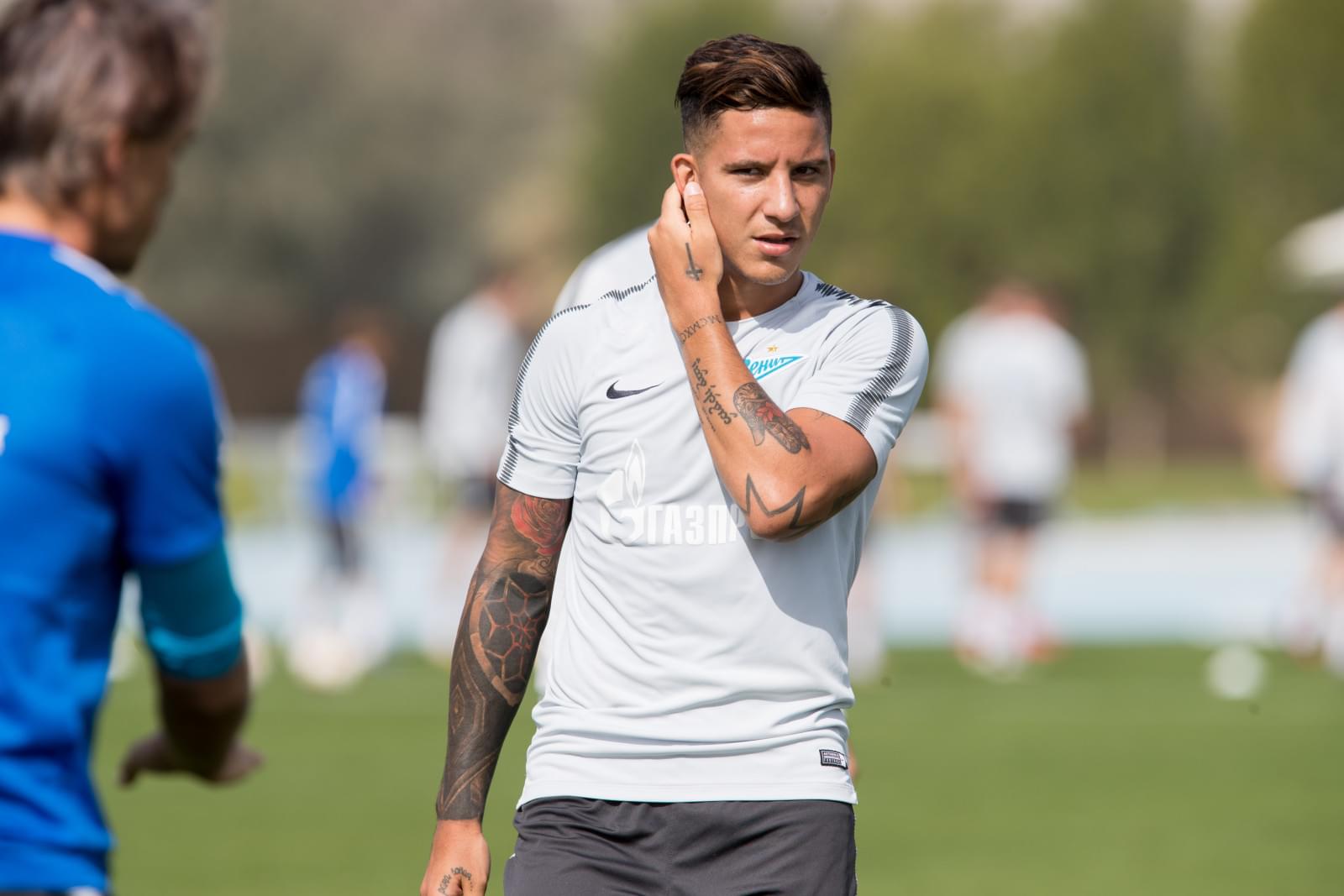 «Газпром»-тренировочные сборы в Дубае: 25 января, утренняя тренировка