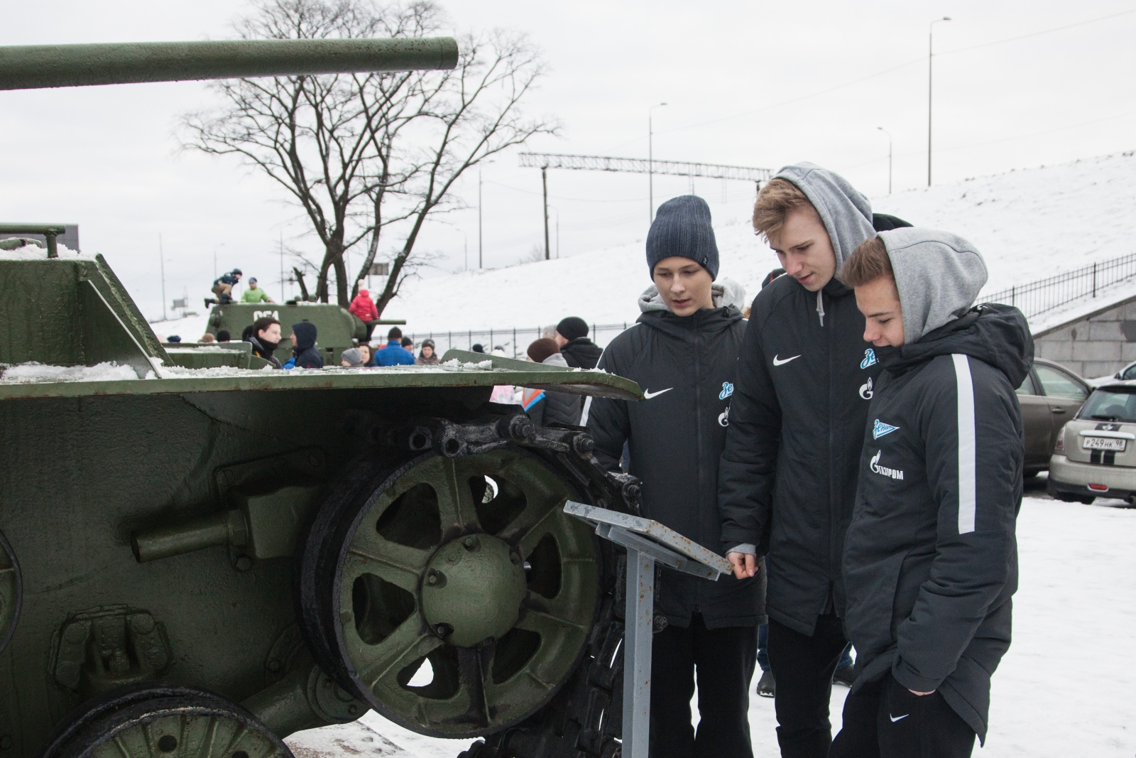 Воспитанники «Газпром»-Академии на экскурсии, приуроченной к 75-й годовщине прорыва блокады Ленинграда