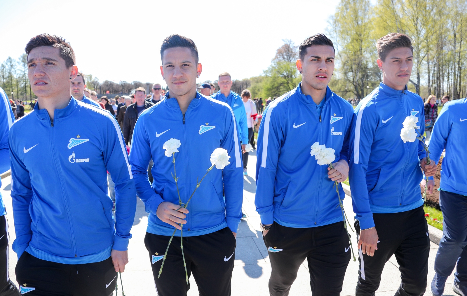 «Зенит» на Пискаревском мемориале