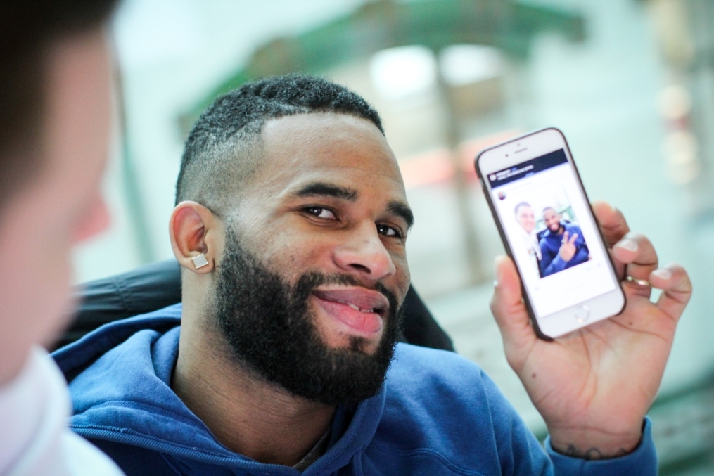 Вальтер Ходж, защитник БК «Зенит» посетил штаб—квартиру социальной сети «ВКонтакте»