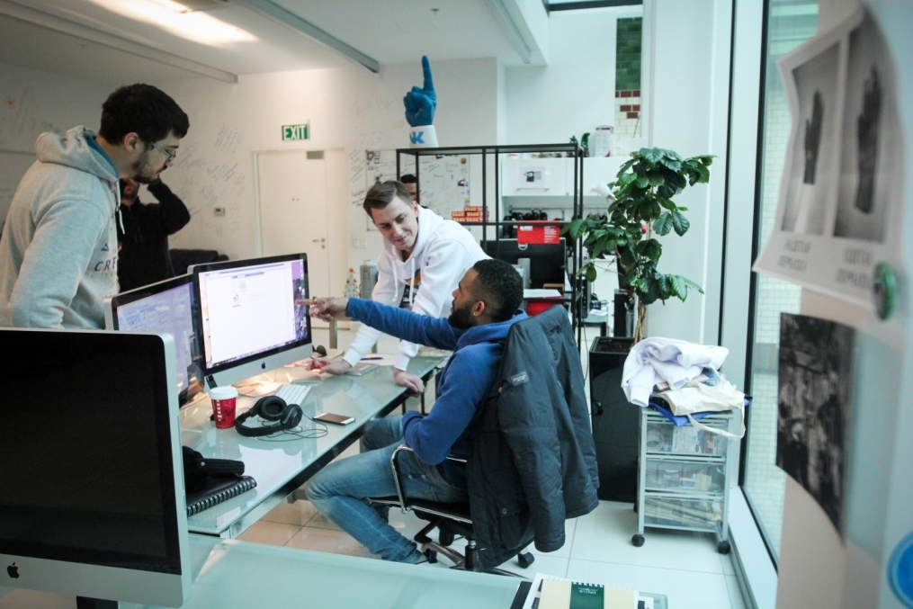 Вальтер Ходж, защитник БК «Зенит» посетил штаб—квартиру социальной сети «ВКонтакте»