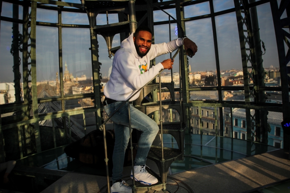 Вальтер Ходж, защитник БК «Зенит» посетил штаб—квартиру социальной сети «ВКонтакте»