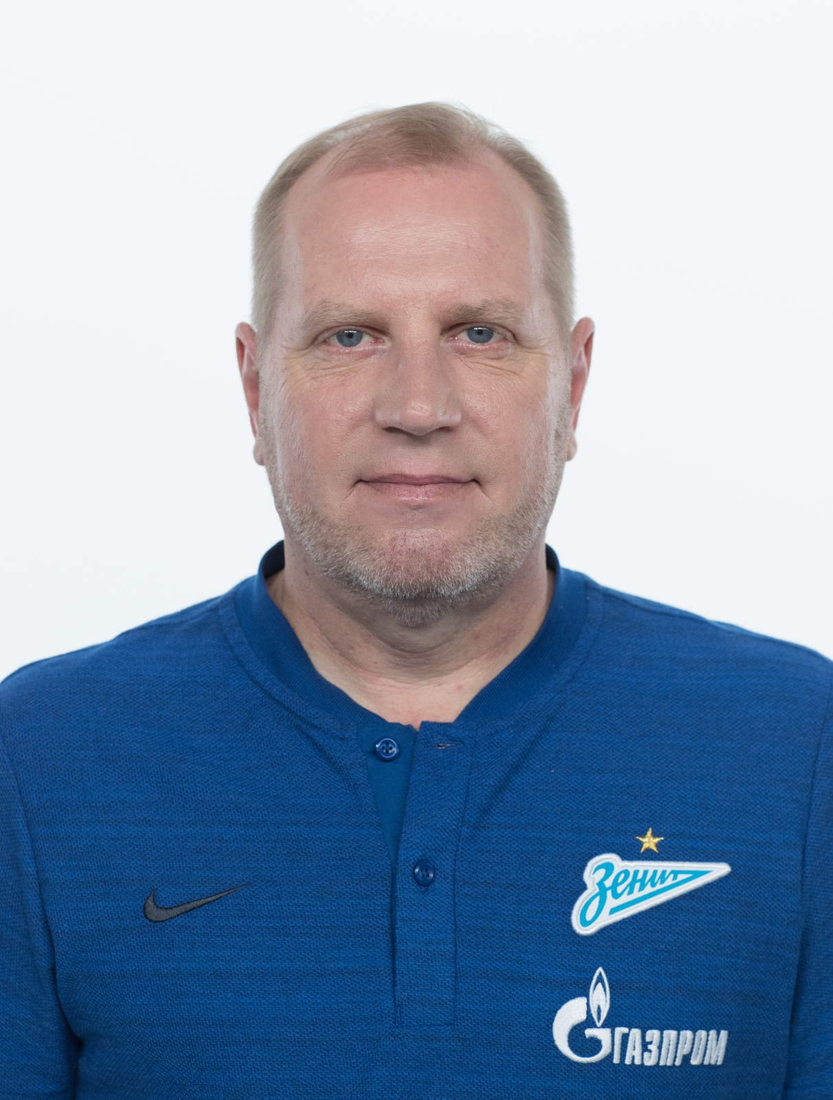 Фотосессия футболистов и тренеров основного состава ФК «Зенит» сезона 2018/19