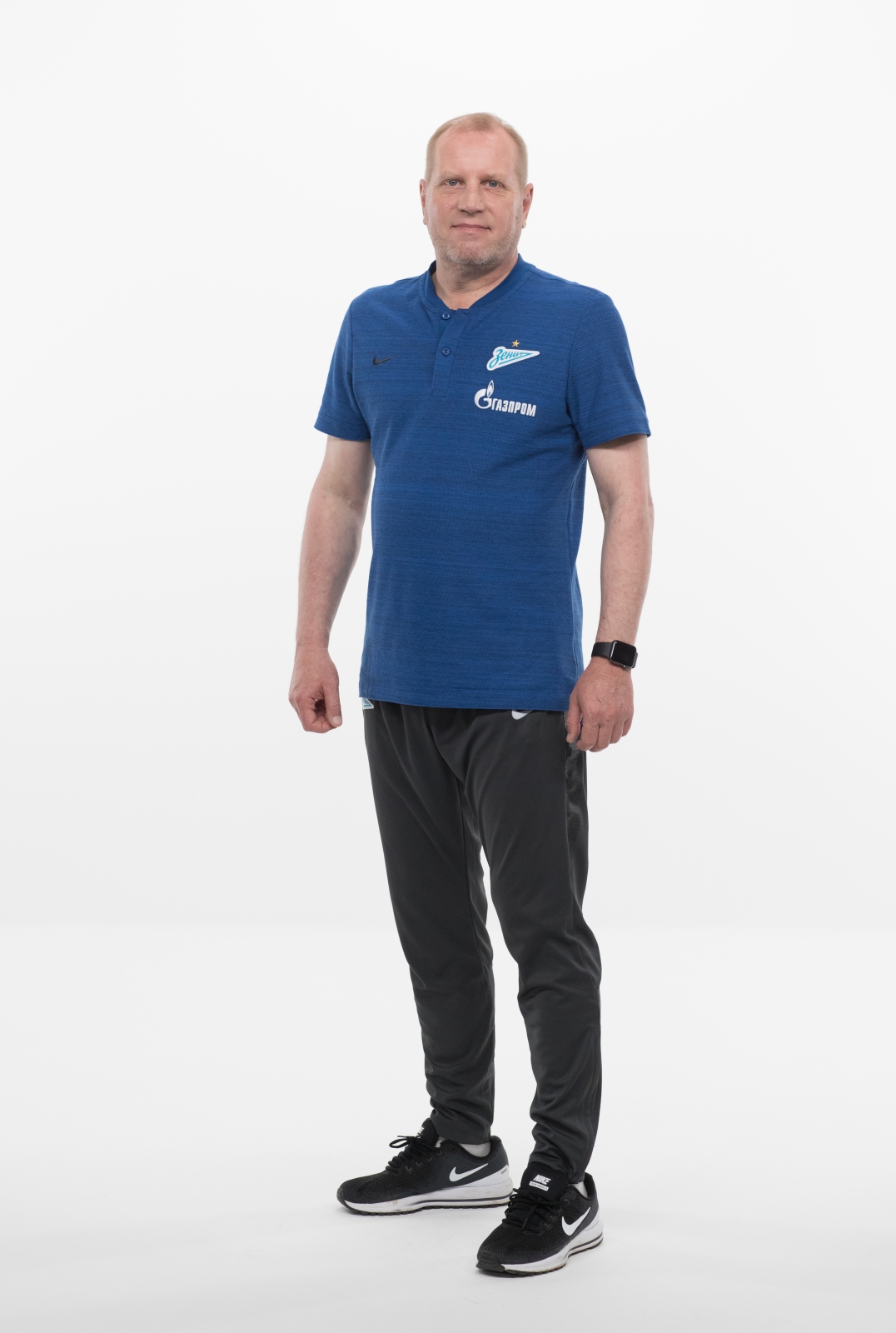 Фотосессия футболистов и тренеров основного состава ФК «Зенит» сезона 2018/19