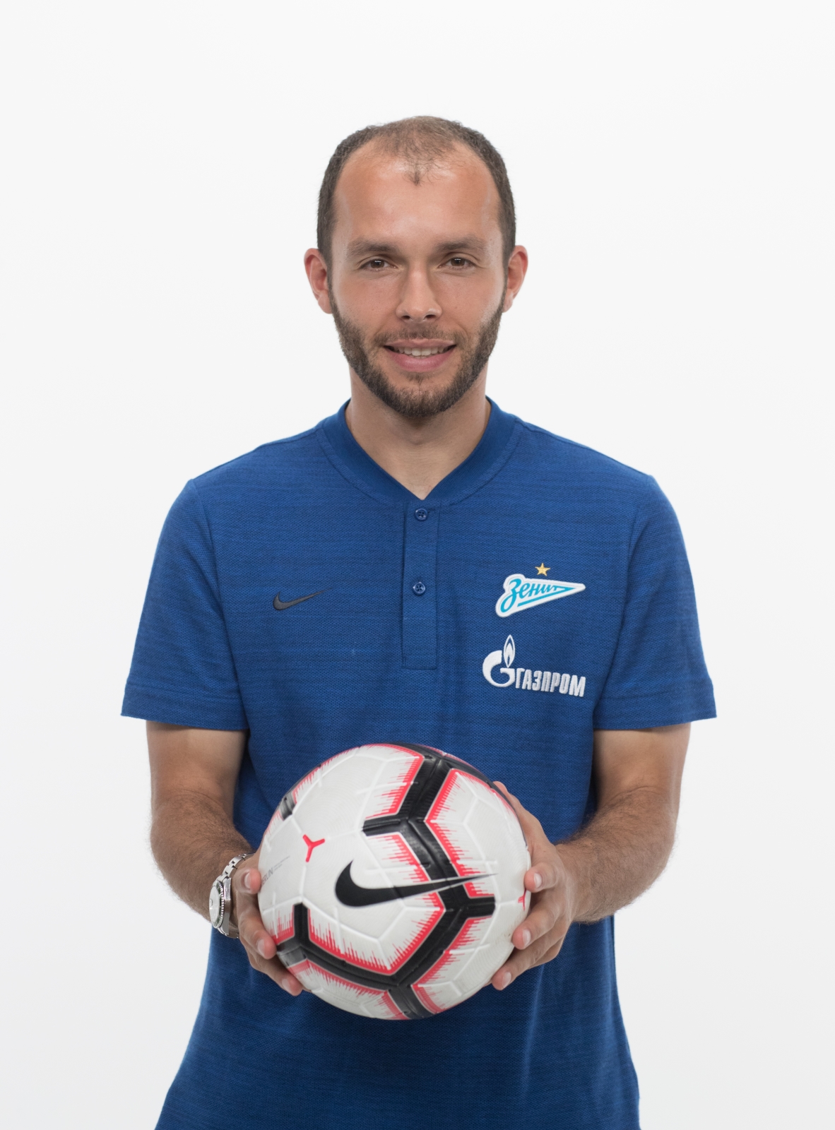 Фотосессия футболистов и тренеров основного состава ФК «Зенит» сезона 2018/19