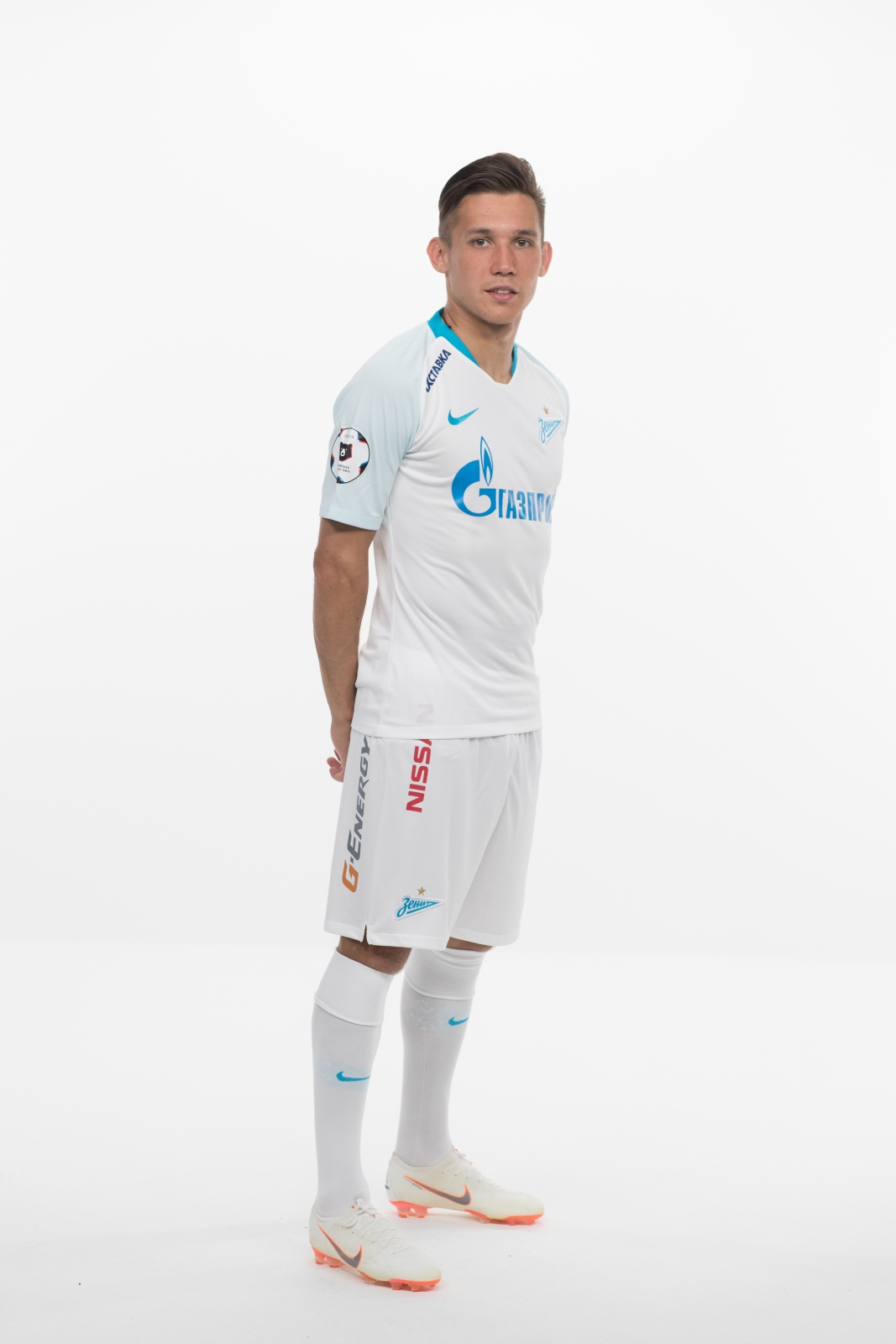 Фотосессия футболистов и тренеров основного состава ФК «Зенит» сезона 2018/19