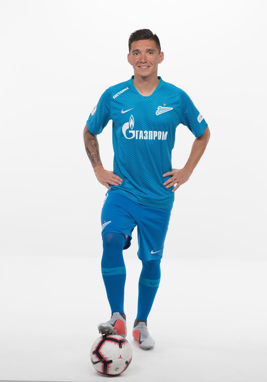 Фотосессия футболистов и тренеров основного состава ФК «Зенит» сезона 2018/19