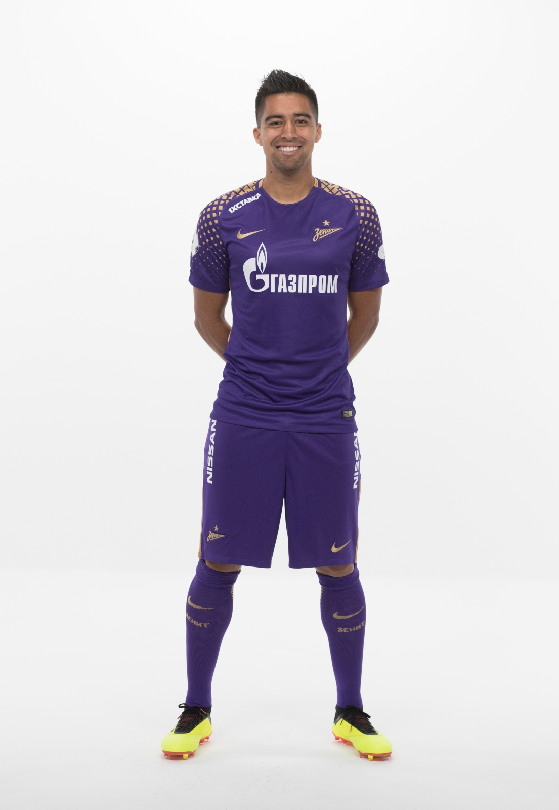 Фотосессия футболистов и тренеров основного состава ФК «Зенит» сезона 2018/19