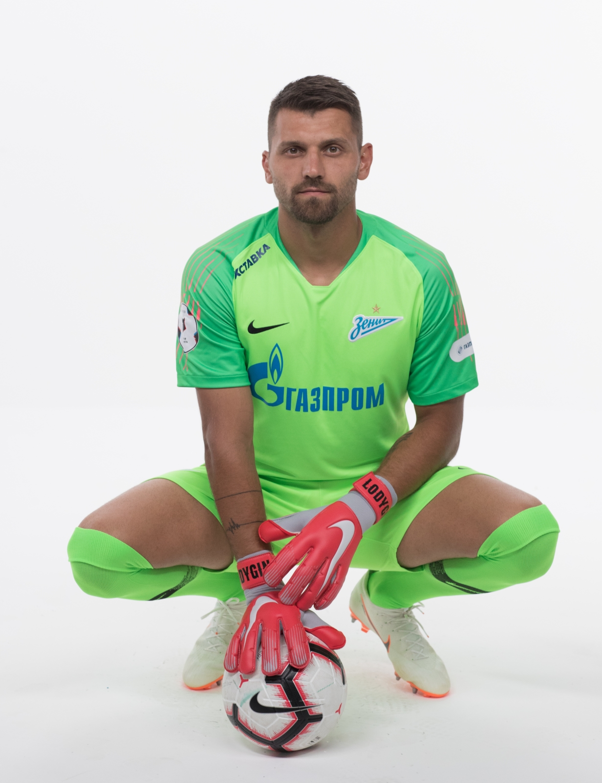 Фотосессия футболистов и тренеров основного состава ФК «Зенит» сезона 2018/19