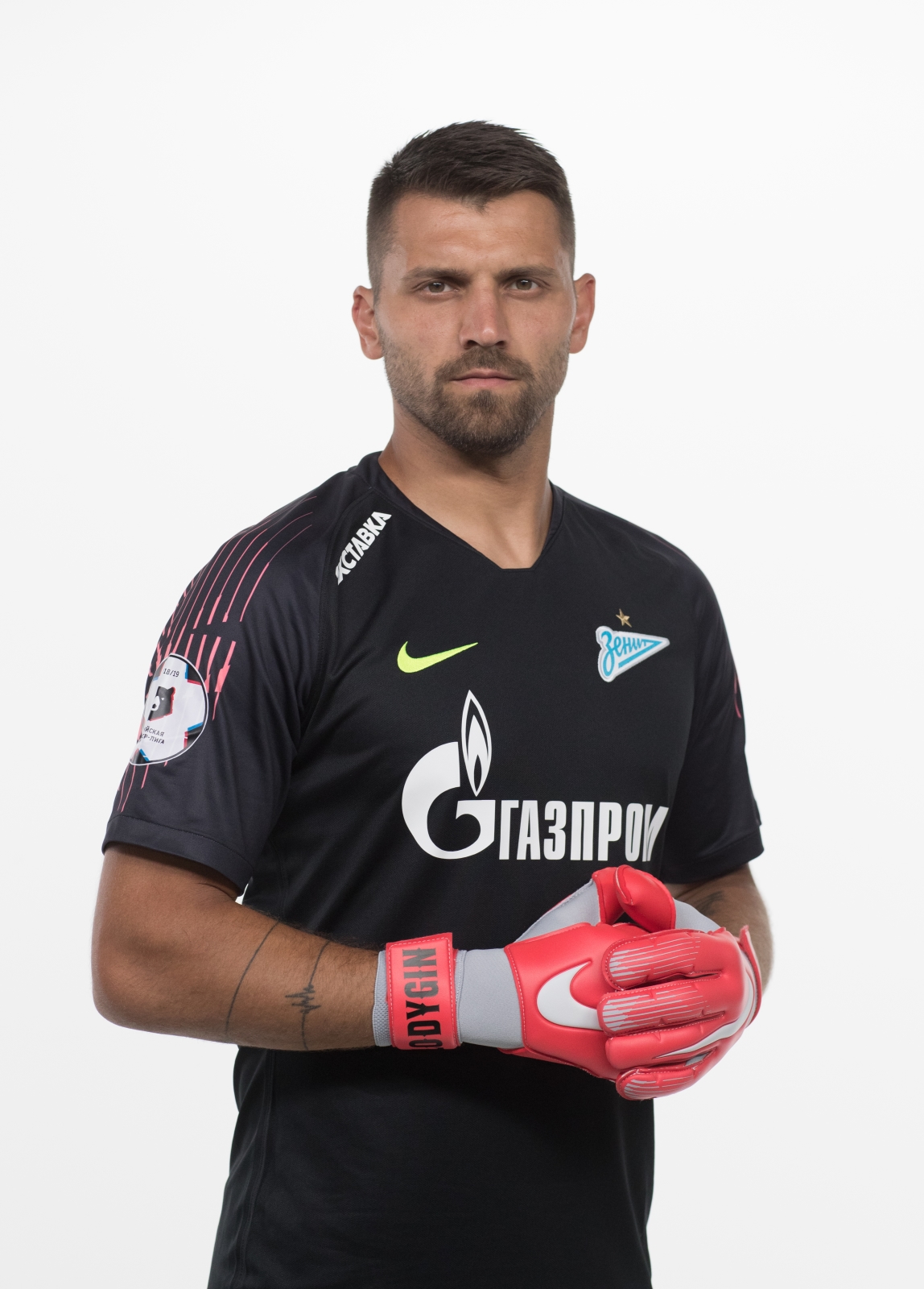 Фотосессия футболистов и тренеров основного состава ФК «Зенит» сезона 2018/19