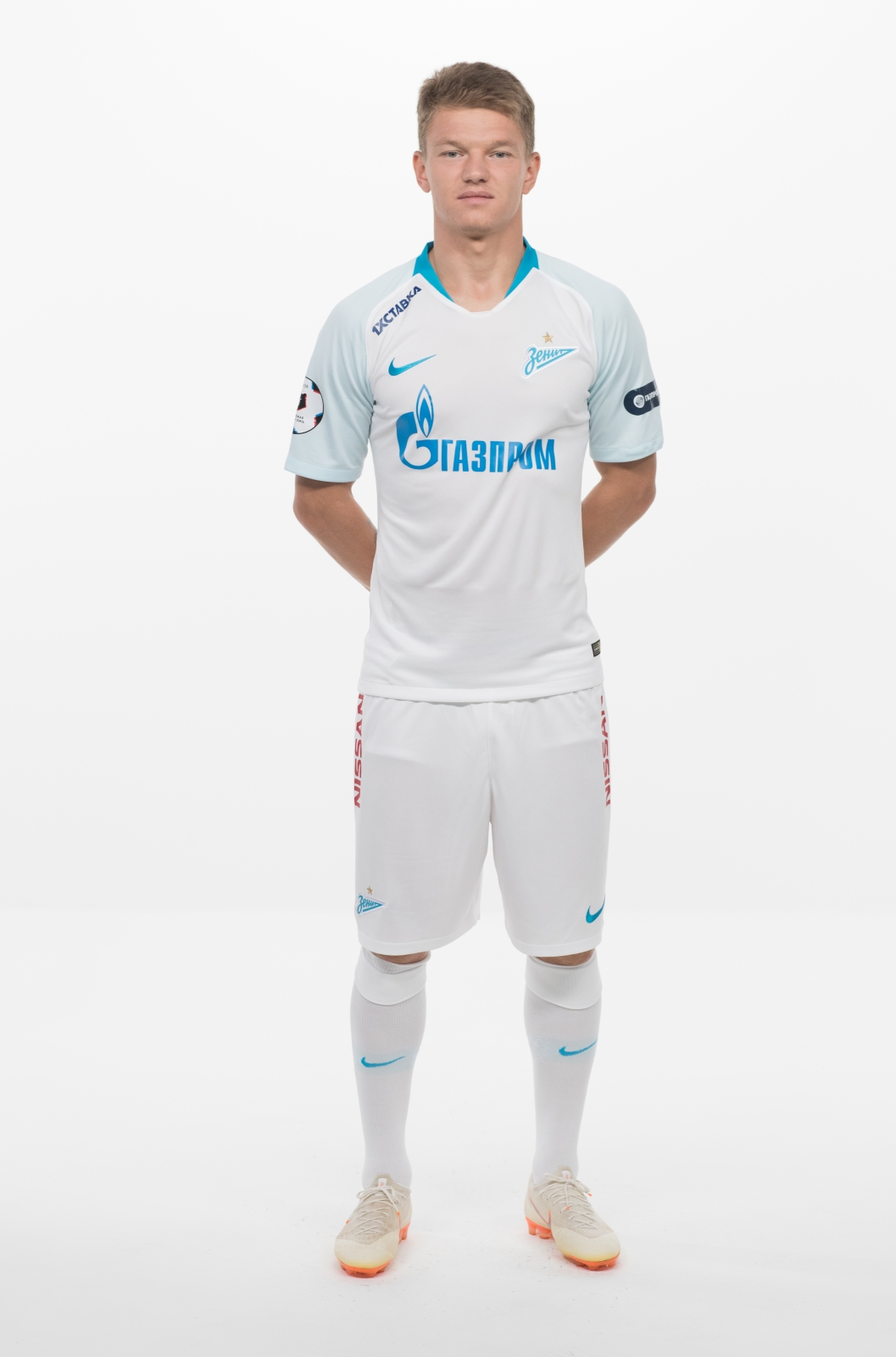 Фотосессия футболистов и тренеров основного состава ФК «Зенит» сезона 2018/19