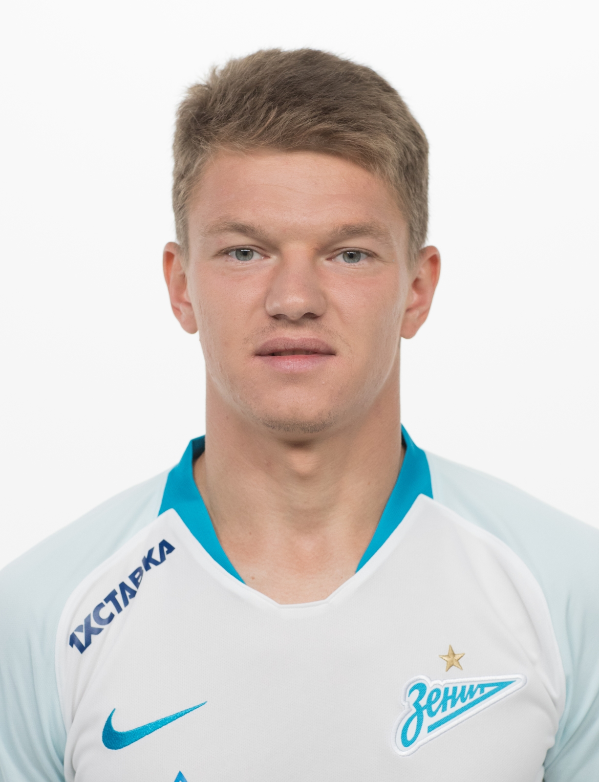 Фотосессия футболистов и тренеров основного состава ФК «Зенит» сезона 2018/19