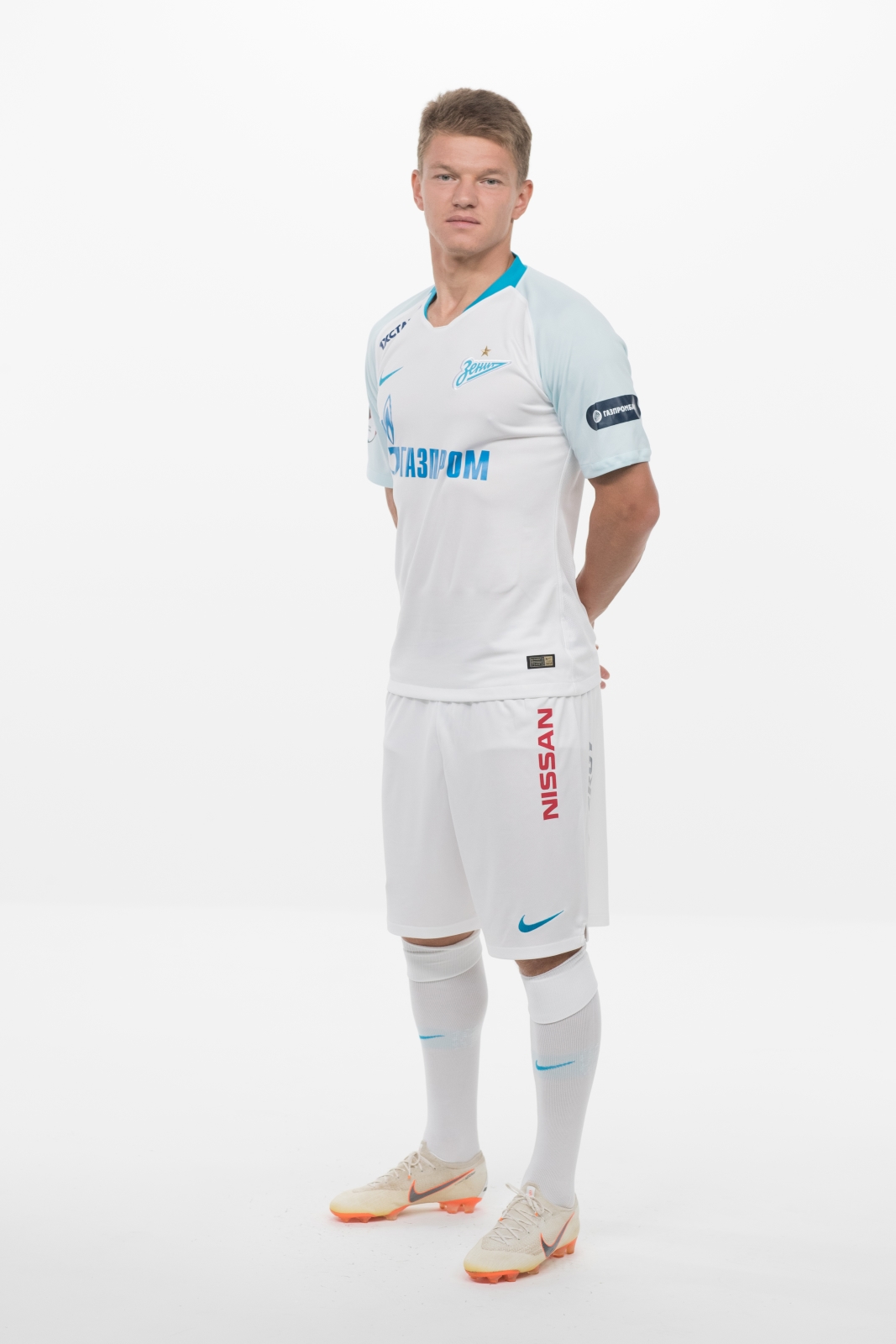 Фотосессия футболистов и тренеров основного состава ФК «Зенит» сезона 2018/19