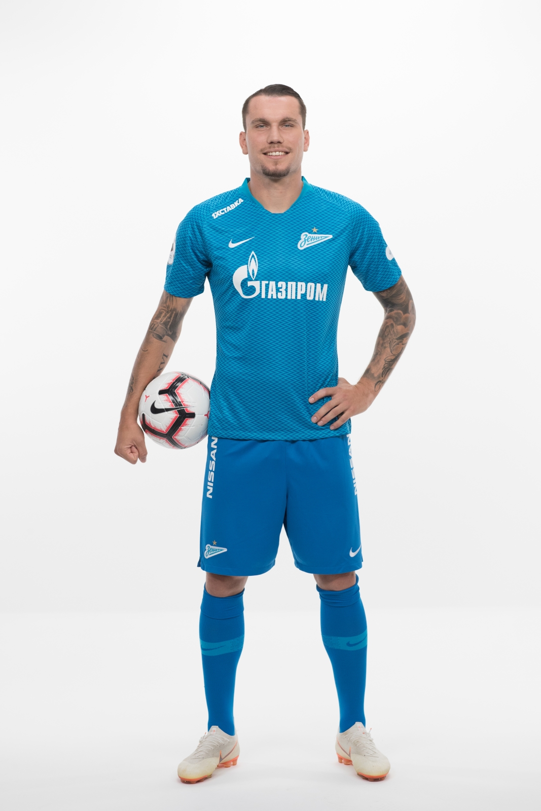 Фотосессия футболистов и тренеров основного состава ФК «Зенит» сезона 2018/19