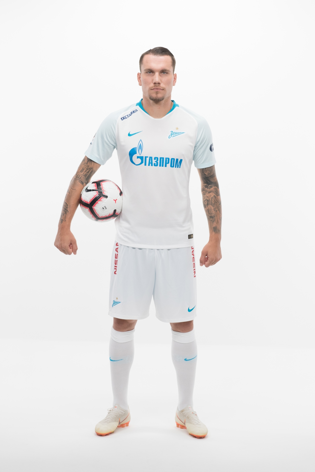 Фотосессия футболистов и тренеров основного состава ФК «Зенит» сезона 2018/19