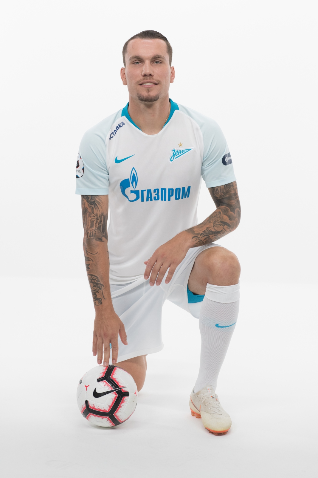 Фотосессия футболистов и тренеров основного состава ФК «Зенит» сезона 2018/19