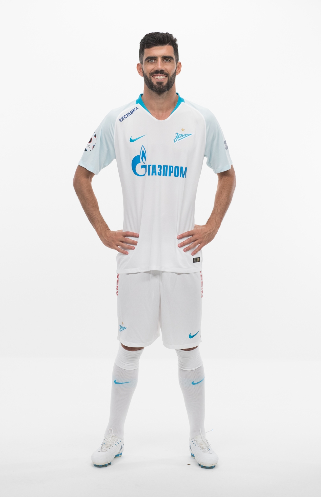 Фотосессия футболистов и тренеров основного состава ФК «Зенит» сезона 2018/19